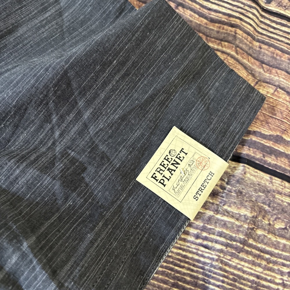 FREE PLANET-Men's Button-Up Short Sleeve Shirt, Black/Gray, XXL NWT Stretch - Picture 6 of 10